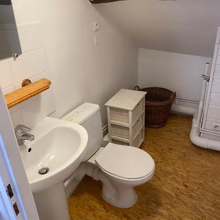 Holiday home De Groupe Lacs Et Foret Du Jura - *